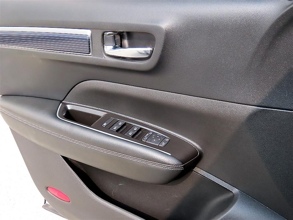 SAMSUNG QM6 - Vista 11