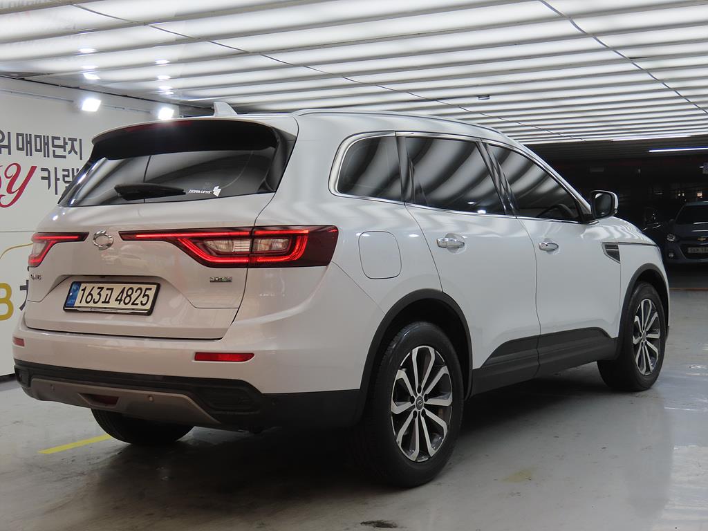 SAMSUNG QM6 - Vista 3