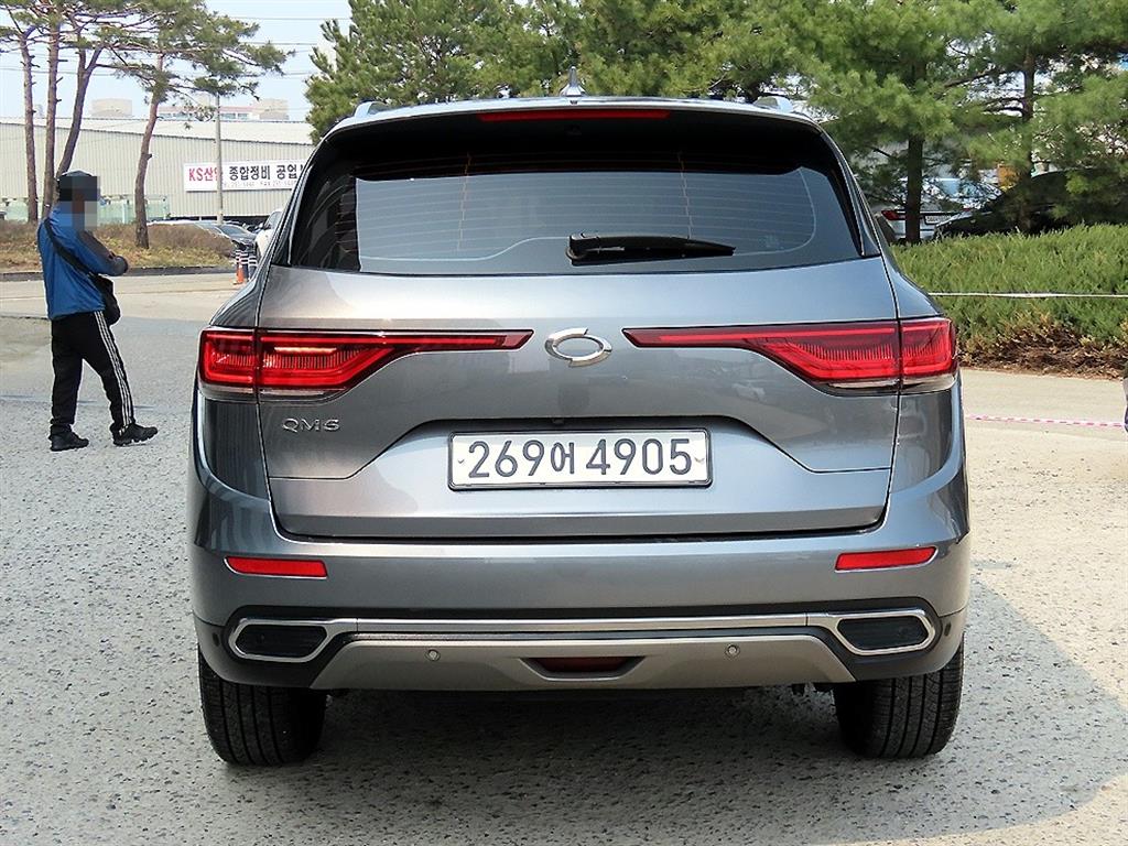 SAMSUNG QM6 - Vista 4