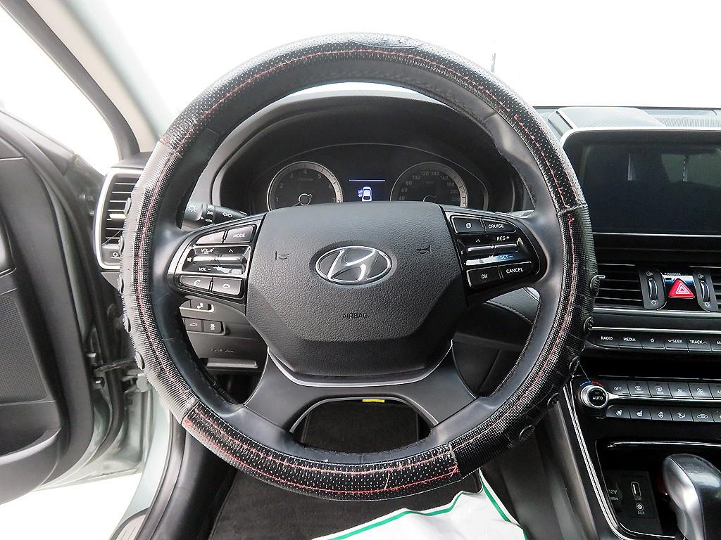 HYUNDAI Grandeur - Vista 11