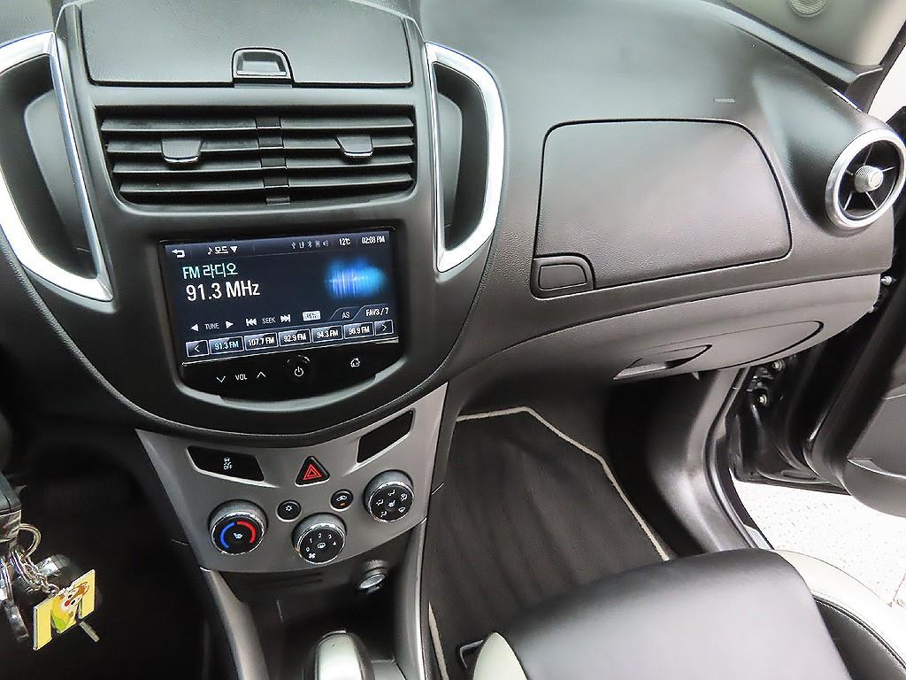 Chevrolet Trax 2016 Negro - Importación desde Corea - HF Imports Iquique - Foto 9