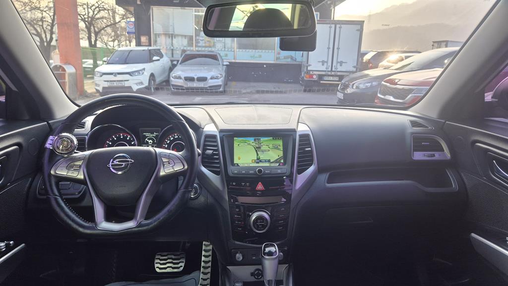 Ssangyong Tivoli - Vista 7