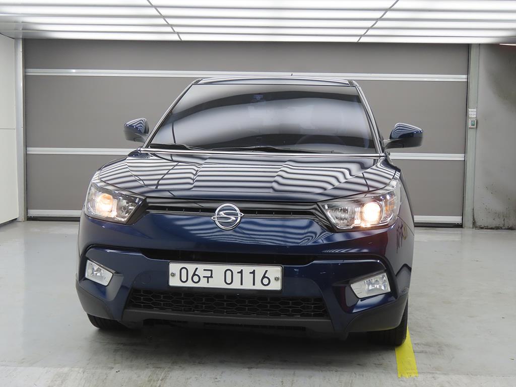 Ssangyong Tivoli - Vista 2