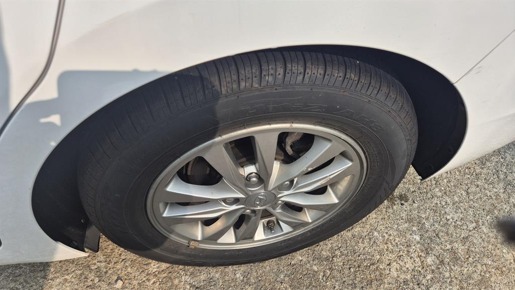 HYUNDAI Avante 2020 Blanco - Importación desde Corea - HF Imports Iquique - Foto 17