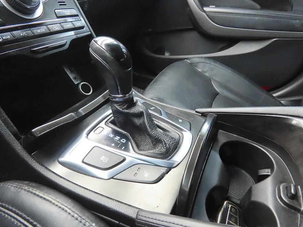 HYUNDAI Grandeur - Vista 11