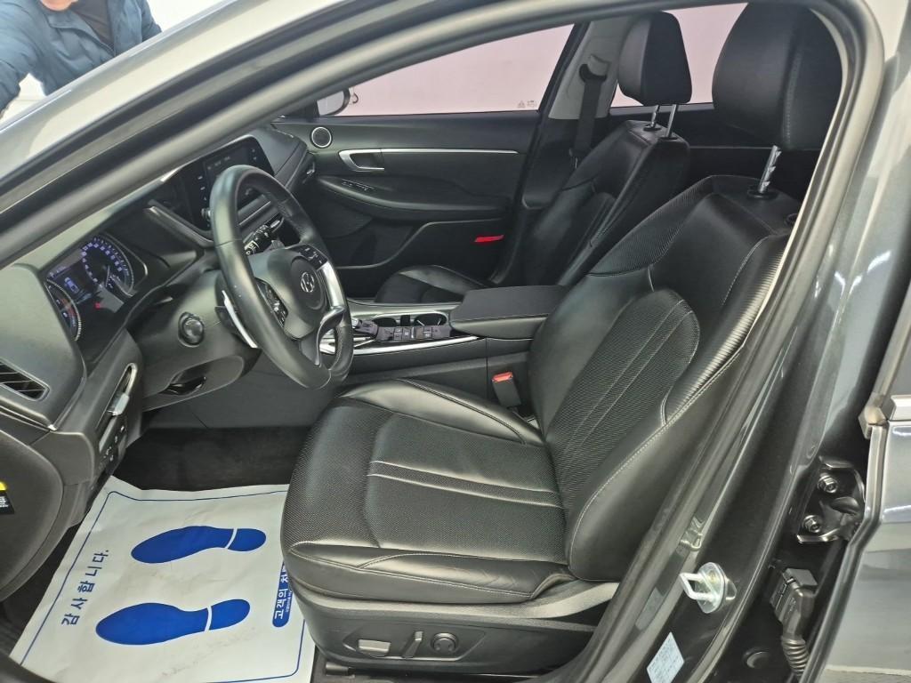 HYUNDAI Sonata - Vista 11