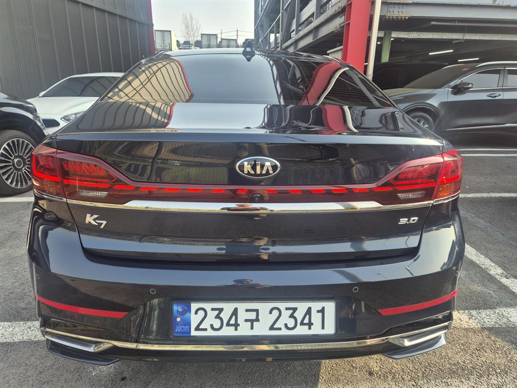 KIA K7 - Vista 4