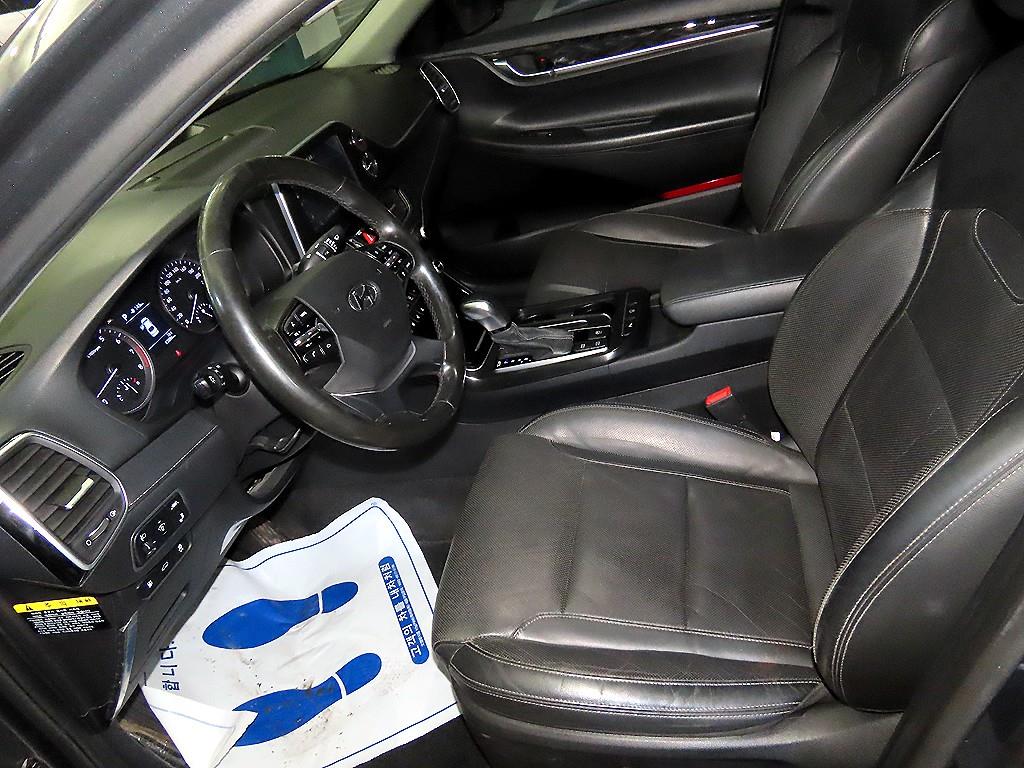 HYUNDAI Grandeur - Vista 6