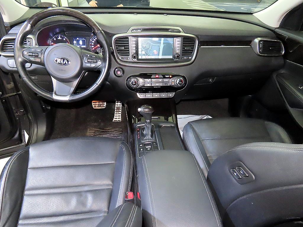 KIA Sorento - Vista 10