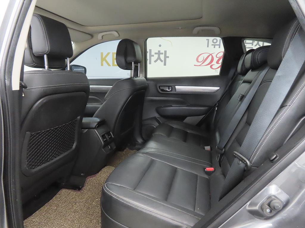 SAMSUNG QM6 - Vista 6