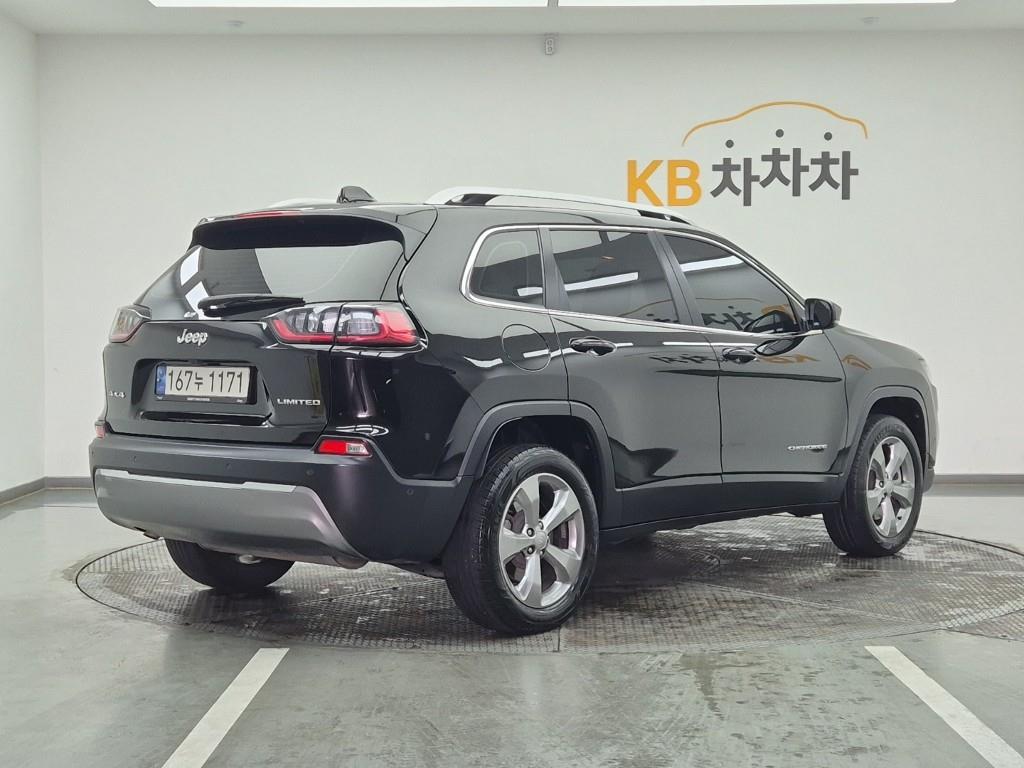 Jeep Cherokee - Vista 4