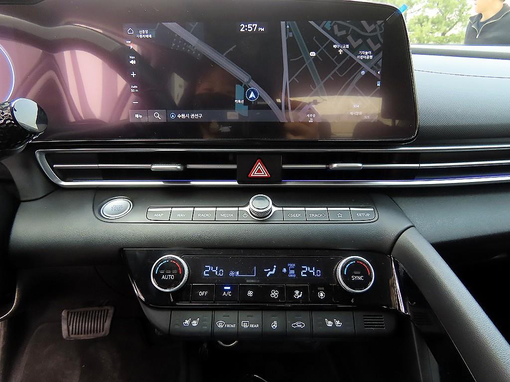 HYUNDAI Avante - Vista 12