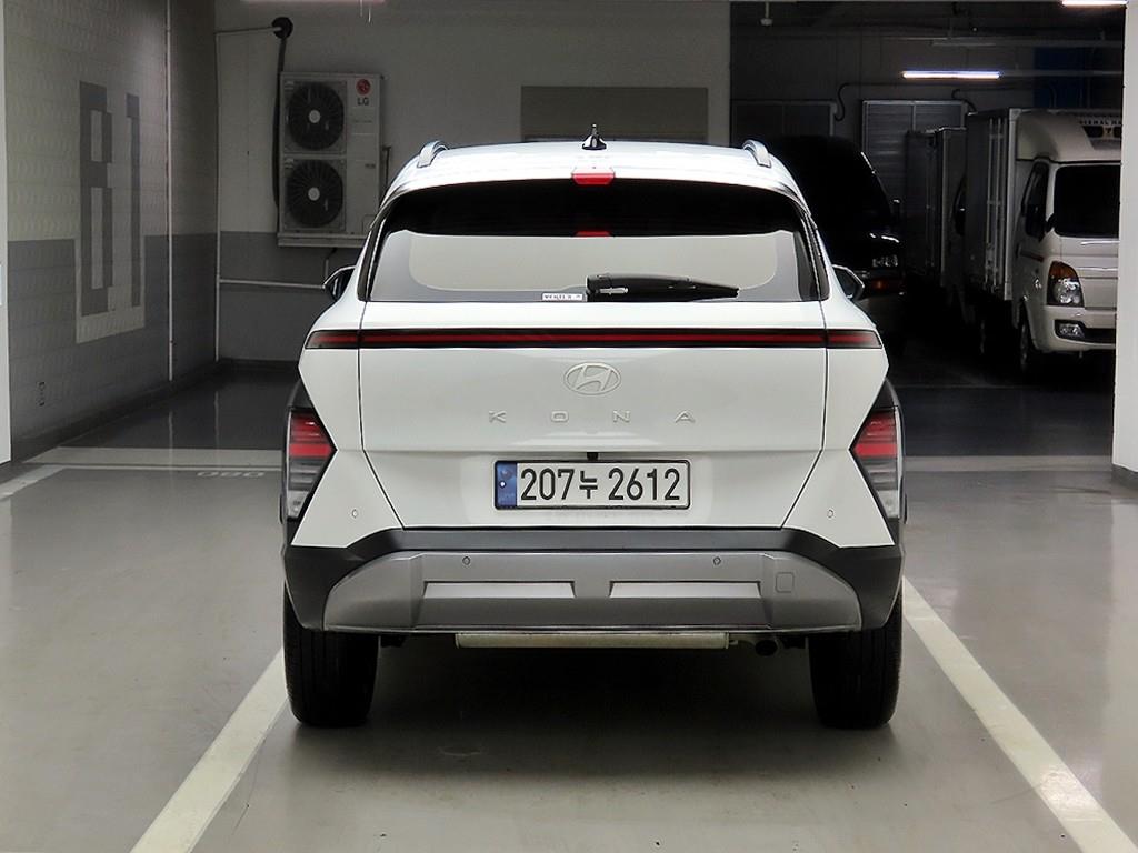 HYUNDAI Kona - Vista 3