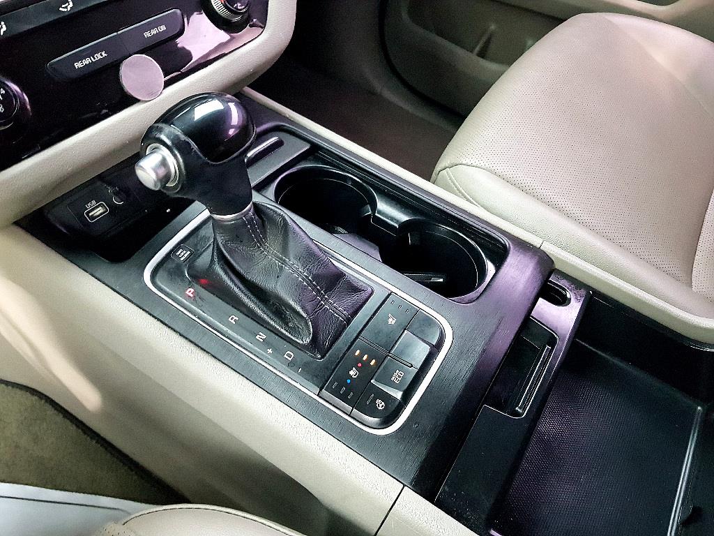 KIA Carnival 2015 Negro - Importación desde Corea - HF Imports Iquique - Foto 13