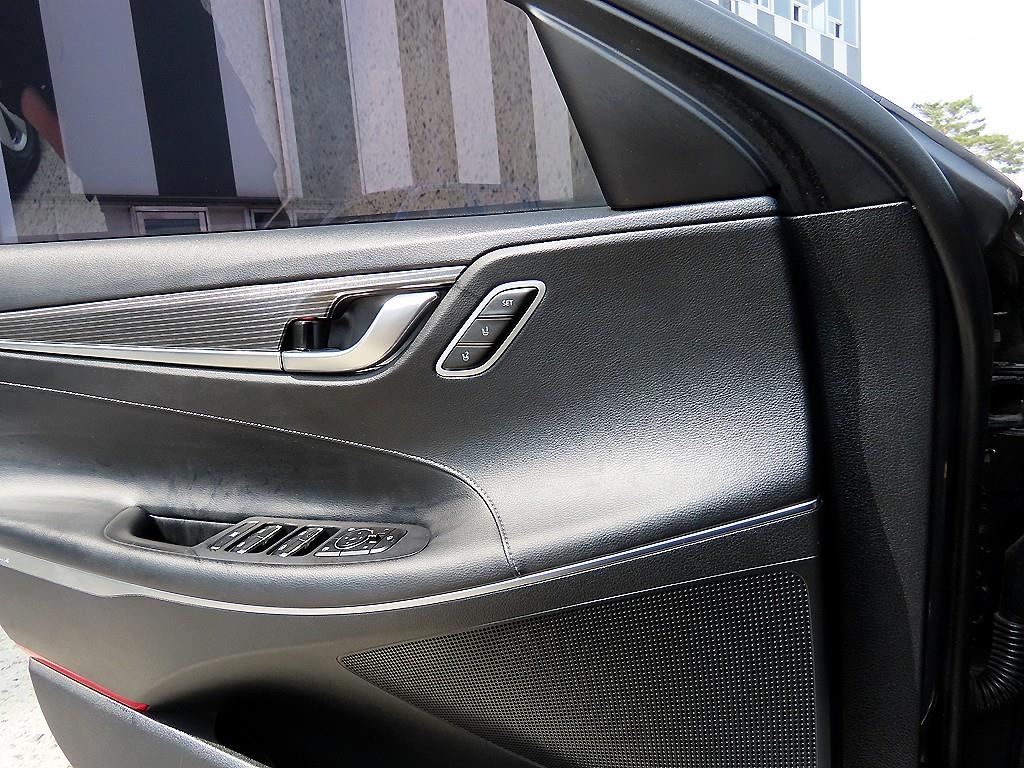 HYUNDAI Grandeur - Vista 11