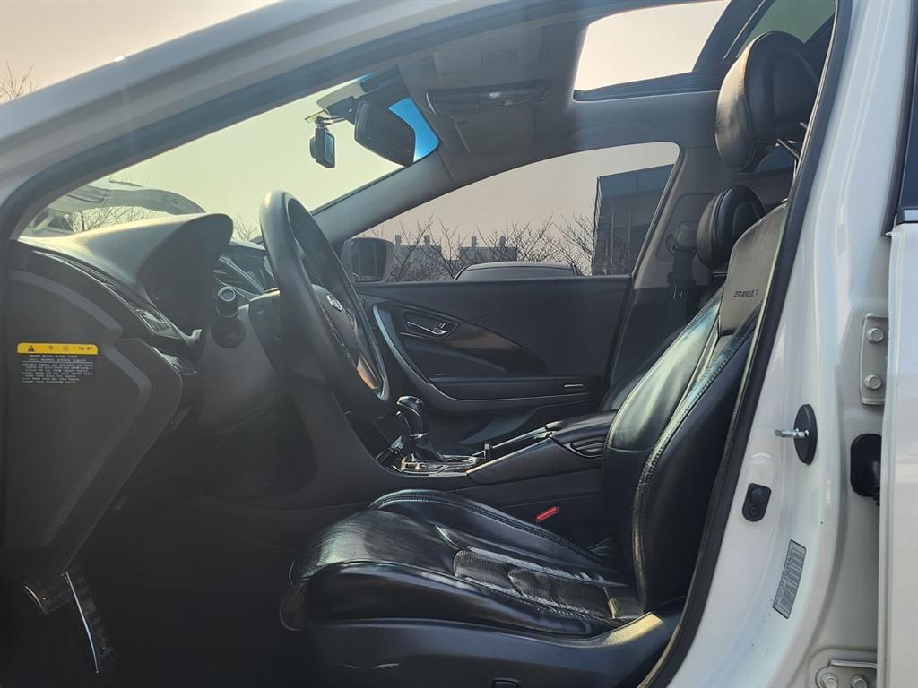 HYUNDAI Grandeur - Vista 7