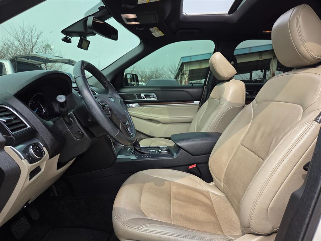 Ford Explorer - Vista 7