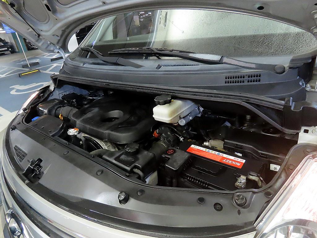 HYUNDAI Starex 2016 Gris - Importación desde Corea - HF Imports Iquique - Foto 17