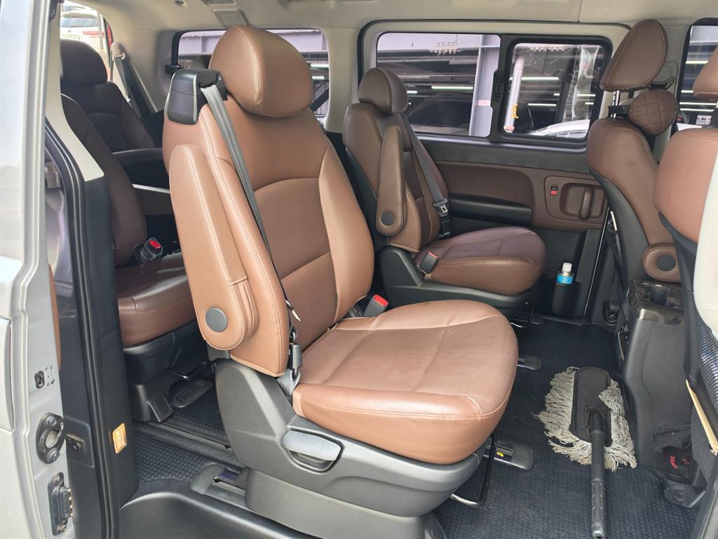 HYUNDAI Starex 2019 Plateado - Importación desde Corea - HF Imports Iquique - Foto 19