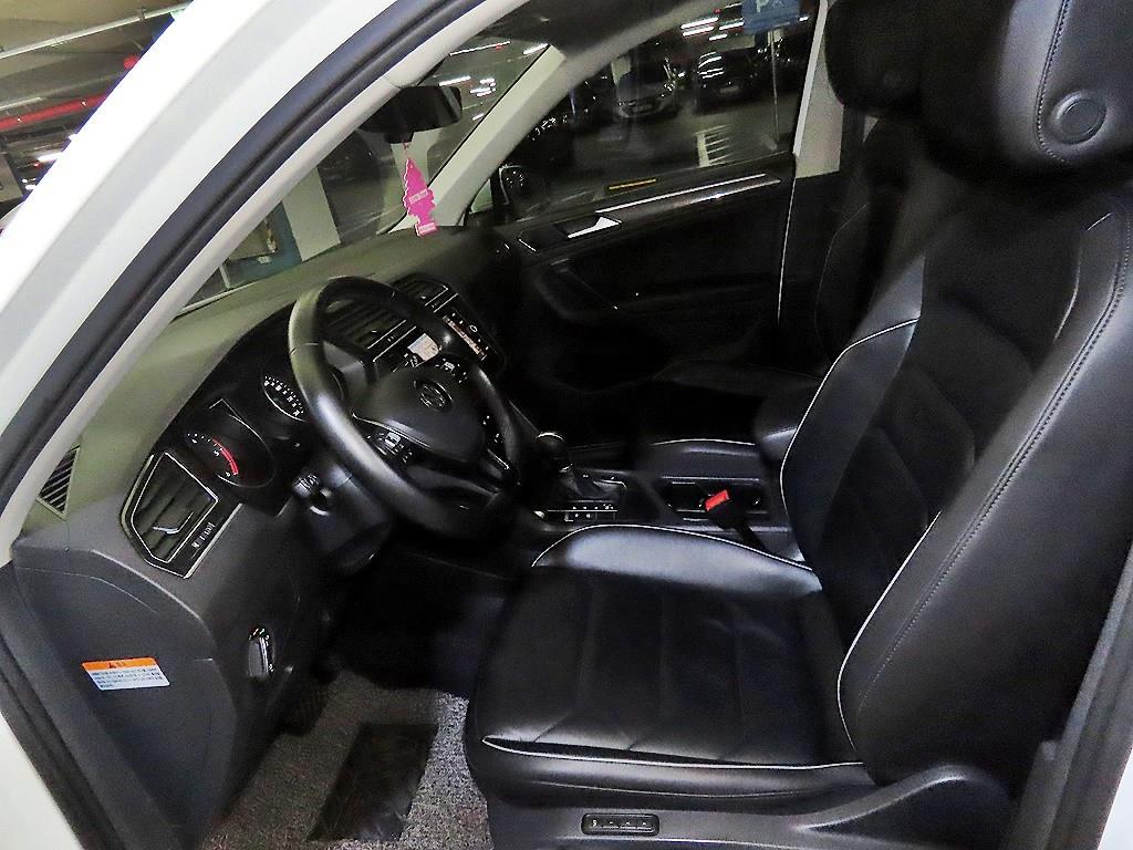 Volkswagen Tiguan - Vista 6