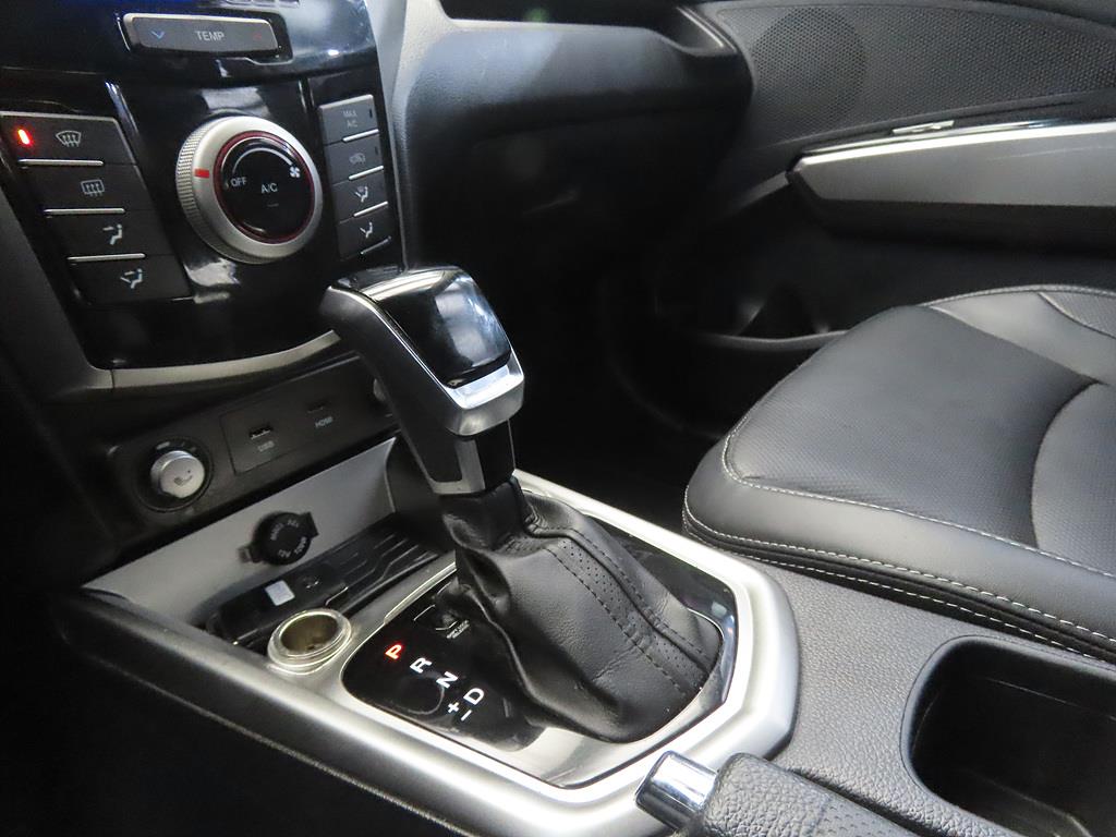 Ssangyong Tivoli - Vista 11