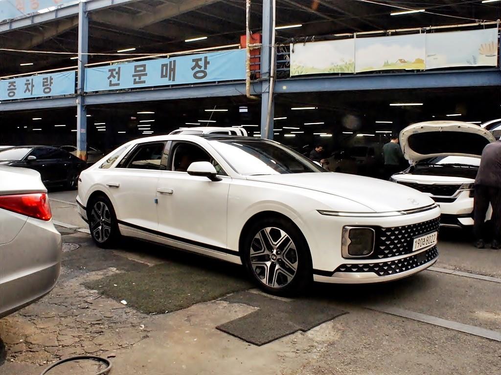 HYUNDAI Grandeur - Vista 3