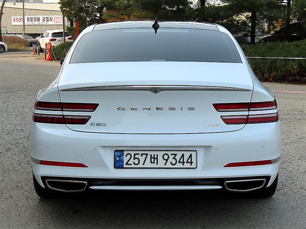 Genesis G80 - Vista 4