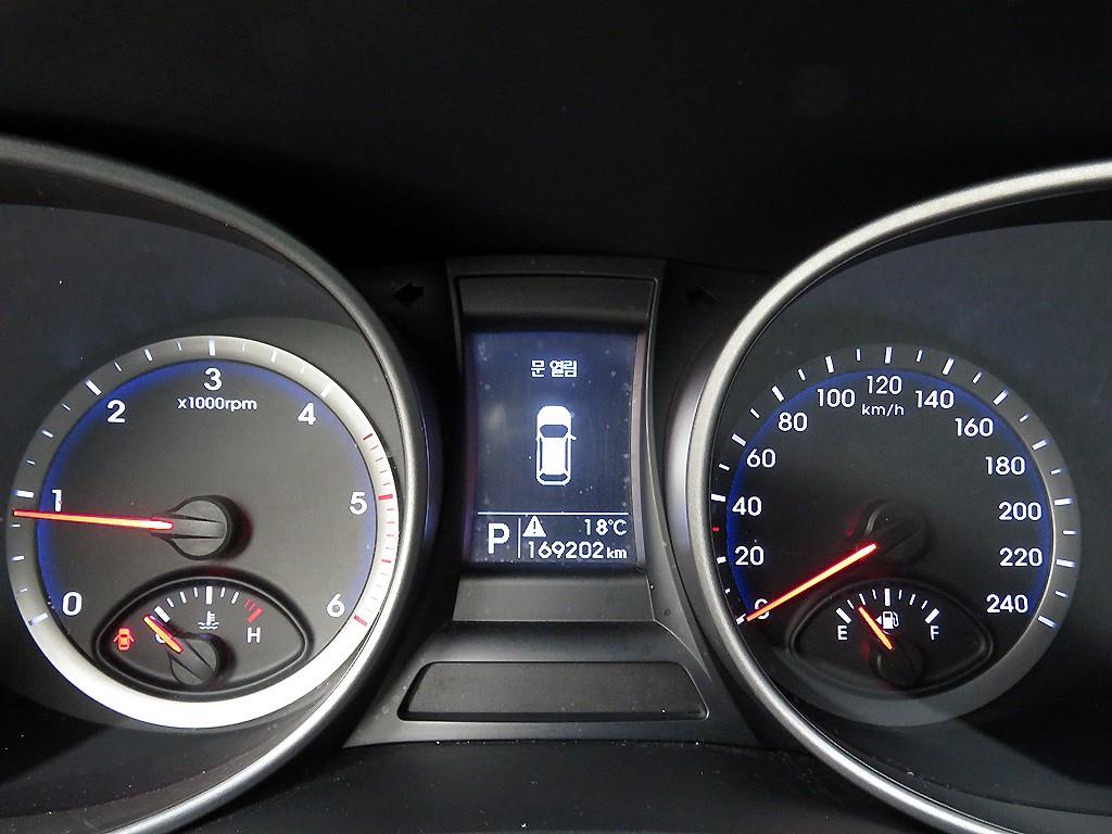 HYUNDAI Santa Fe - Vista 11