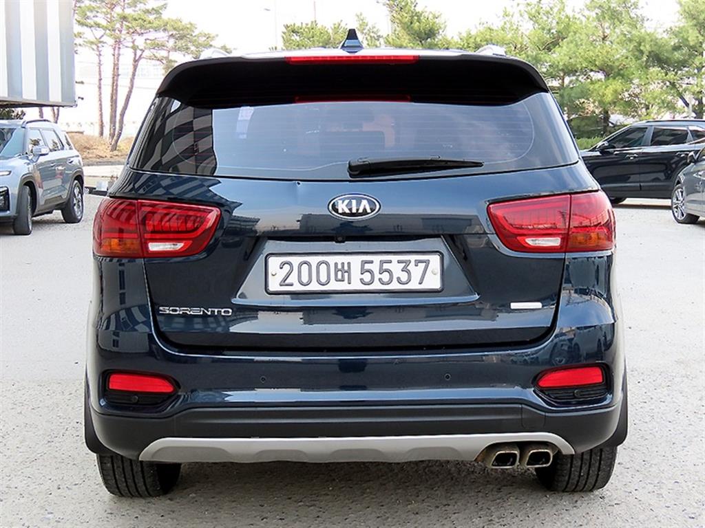 KIA Sorento - Vista 4