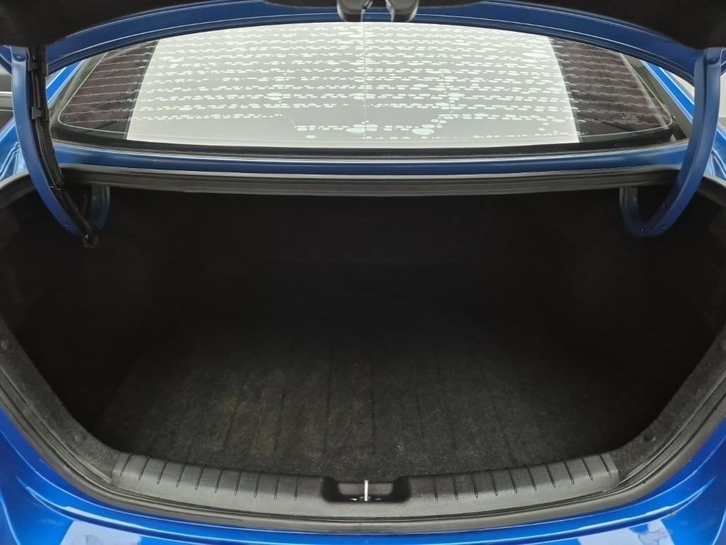 HYUNDAI Avante 2018 Azul - Importación desde Corea - HF Imports Iquique - Foto 18