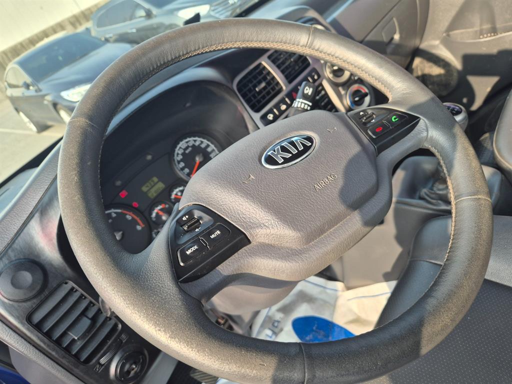 Small Truck Cargo (small) 2014 Azul - Importación desde Corea - HF Imports Iquique - Foto 19