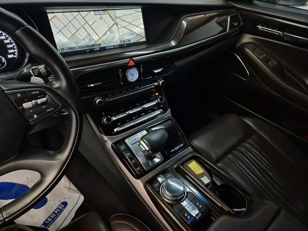 Genesis EQ900 - Vista 10