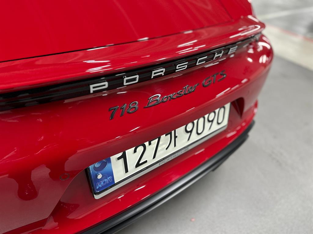 Porsche 718 2021 Rojo - Importación desde Corea - HF Imports Iquique - Foto 17