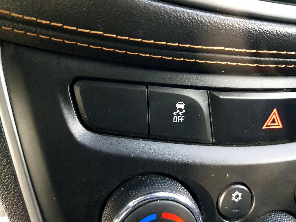 Chevrolet Trax 2017 Gris - Importación desde Corea - HF Imports Iquique - Foto 15