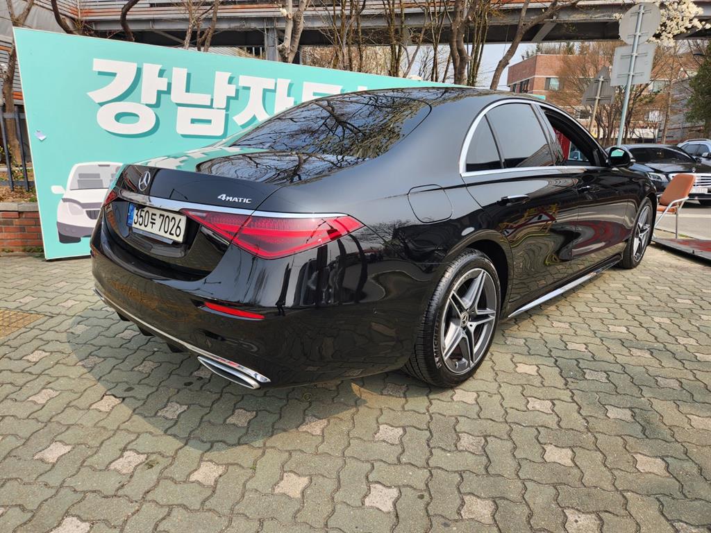 Mercedes Benz S Class - Vista 3