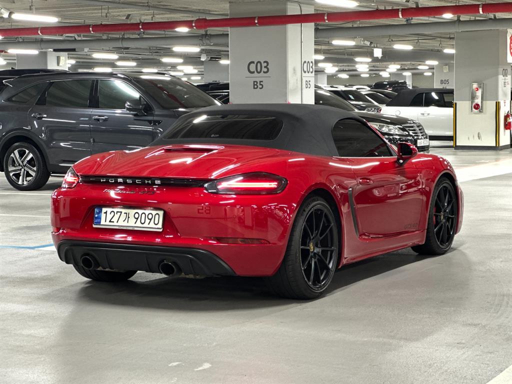 Porsche 718 - Vista 4