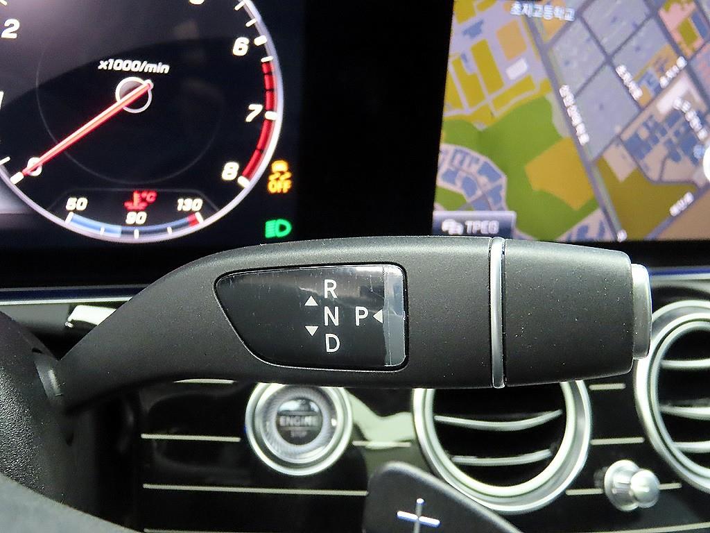 Mercedes Benz E class - Vista 10