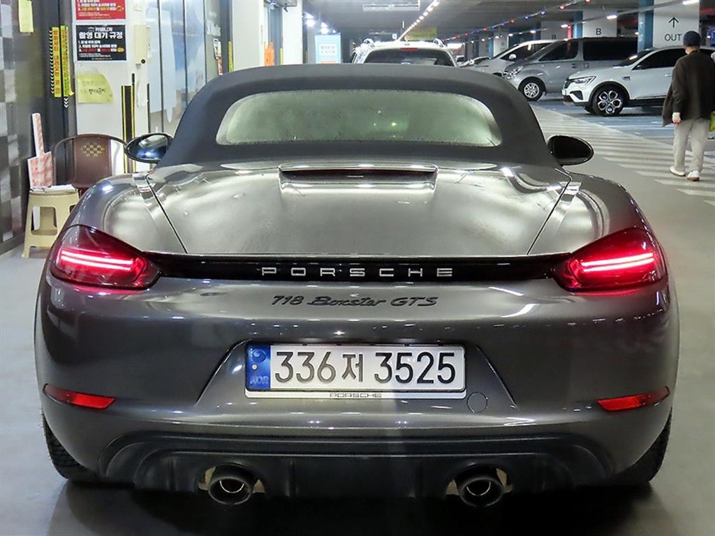 Porsche 718 - Vista 5