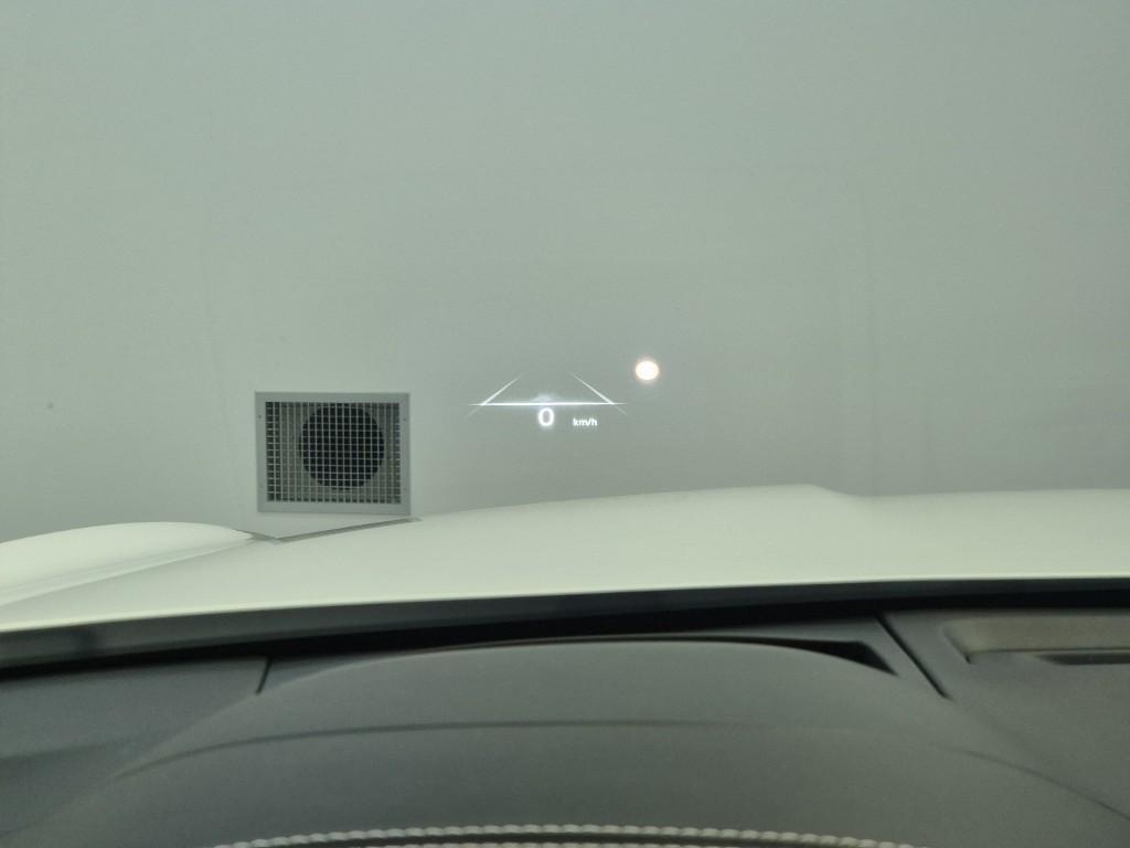 Genesis GV70 2024 Blanco - Importación desde Corea - HF Imports Iquique - Foto 17