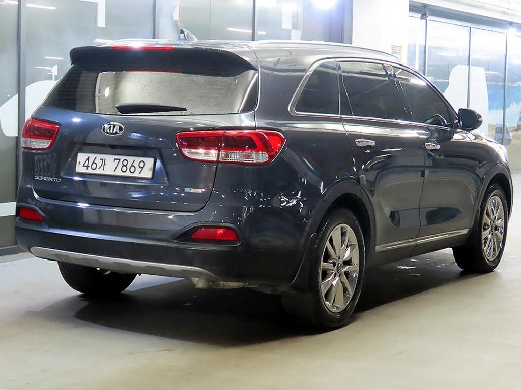 KIA Sorento - Vista 4