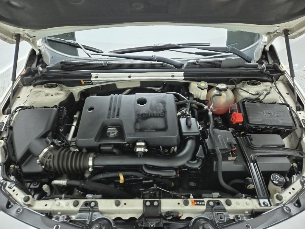 Chevrolet Malibu - Vista 5