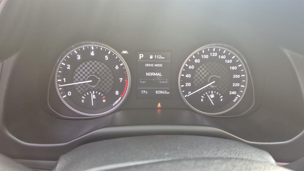 HYUNDAI Avante - Vista 4