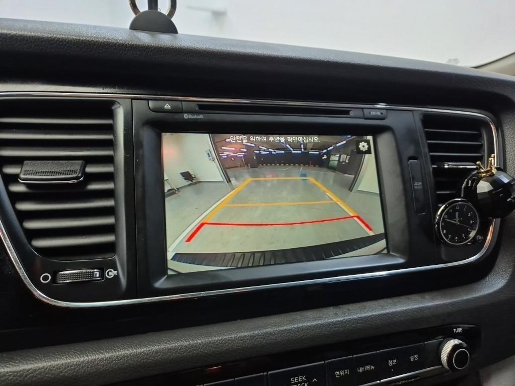 KIA Carnival 2016 Blanco - Importación desde Corea - HF Imports Iquique - Foto 15