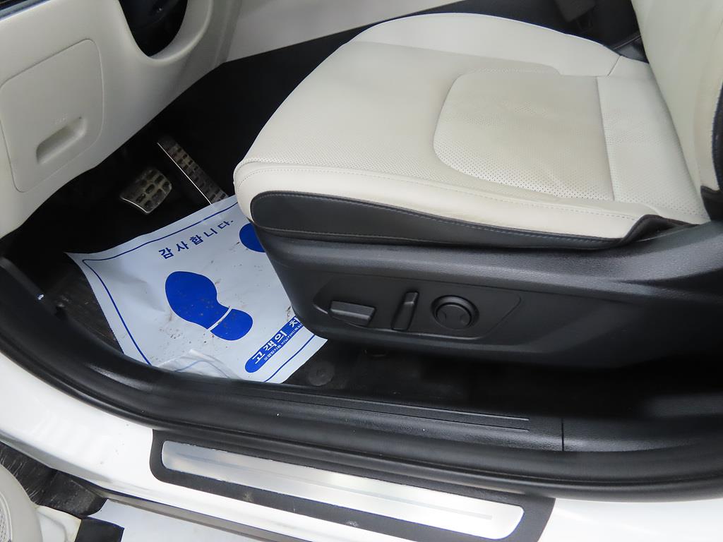 KIA Sportage 2023 Blanco - Importación desde Corea - HF Imports Iquique - Foto 16