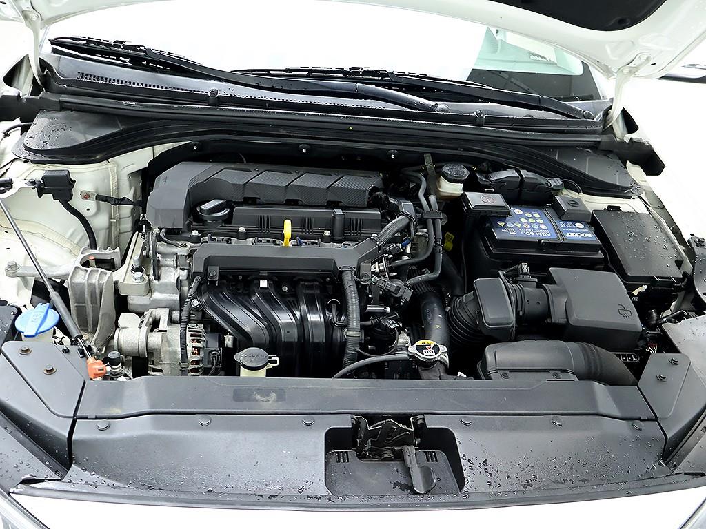 HYUNDAI Avante 2020 Blanco - Importación desde Corea - HF Imports Iquique - Foto 7