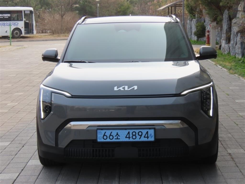 KIA EV3 2025 Gris - Importación desde Corea - HF Imports Iquique - Foto 1