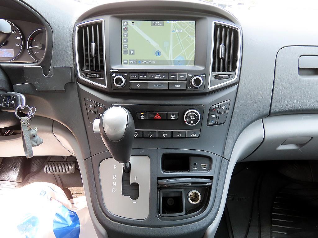 HYUNDAI Starex 2019 Amarillo - Importación desde Corea - HF Imports Iquique - Foto 13