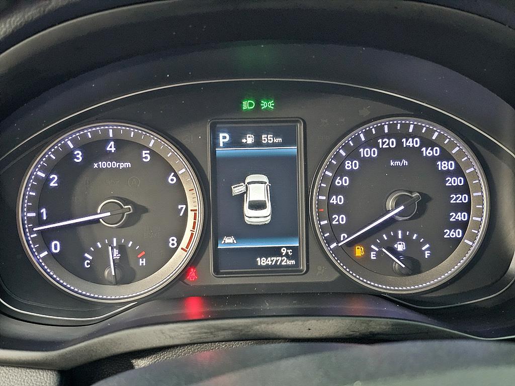 HYUNDAI Grandeur - Vista 7