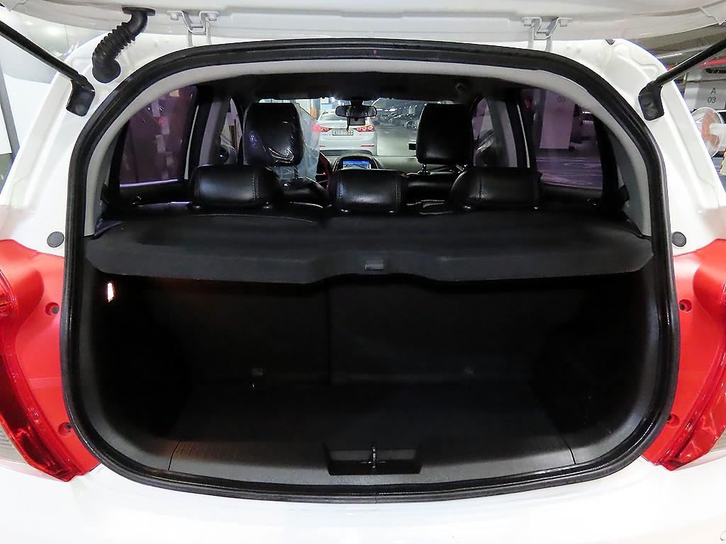 Chevrolet Spark 2017 Blanco - Importación desde Corea - HF Imports Iquique - Foto 17