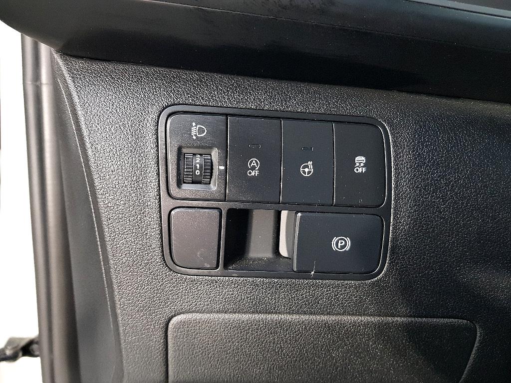 HYUNDAI Staria - Vista 11